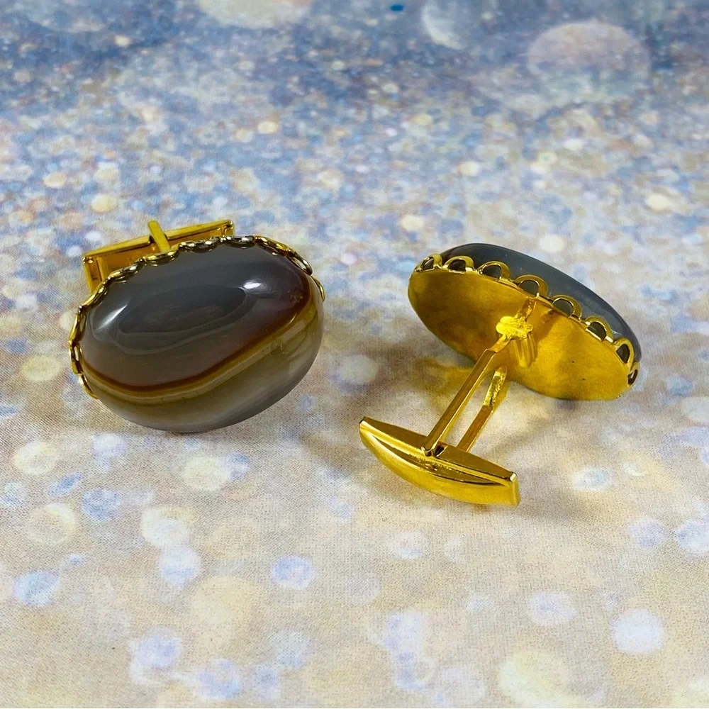 Vintage, gold tone, agate, cabochon men’s cufflinks